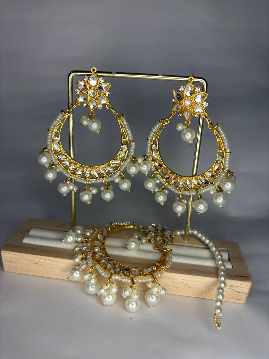 Pearl Chand Jhumkay With Mattha Patti