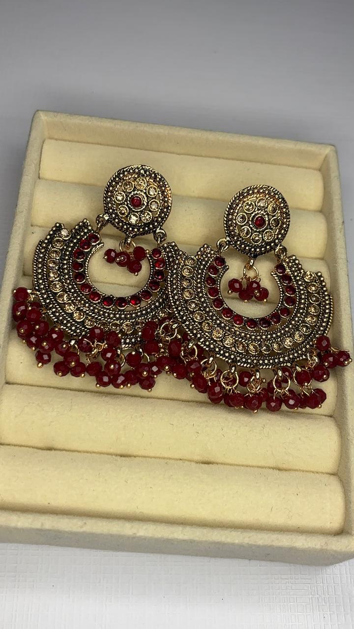 Moonlit Pearl Chandbalis