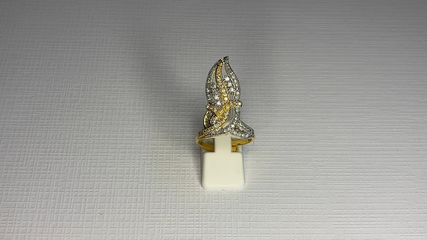 Sparkling Leaf Twist Ring (Adjustable)