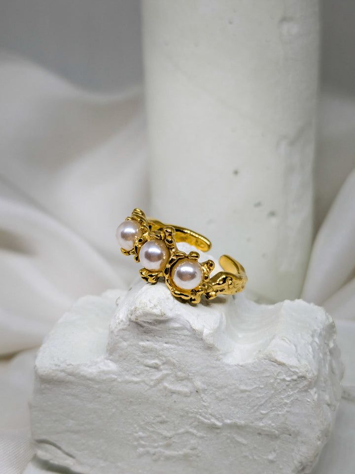Pearl adjustable stainless steel ring