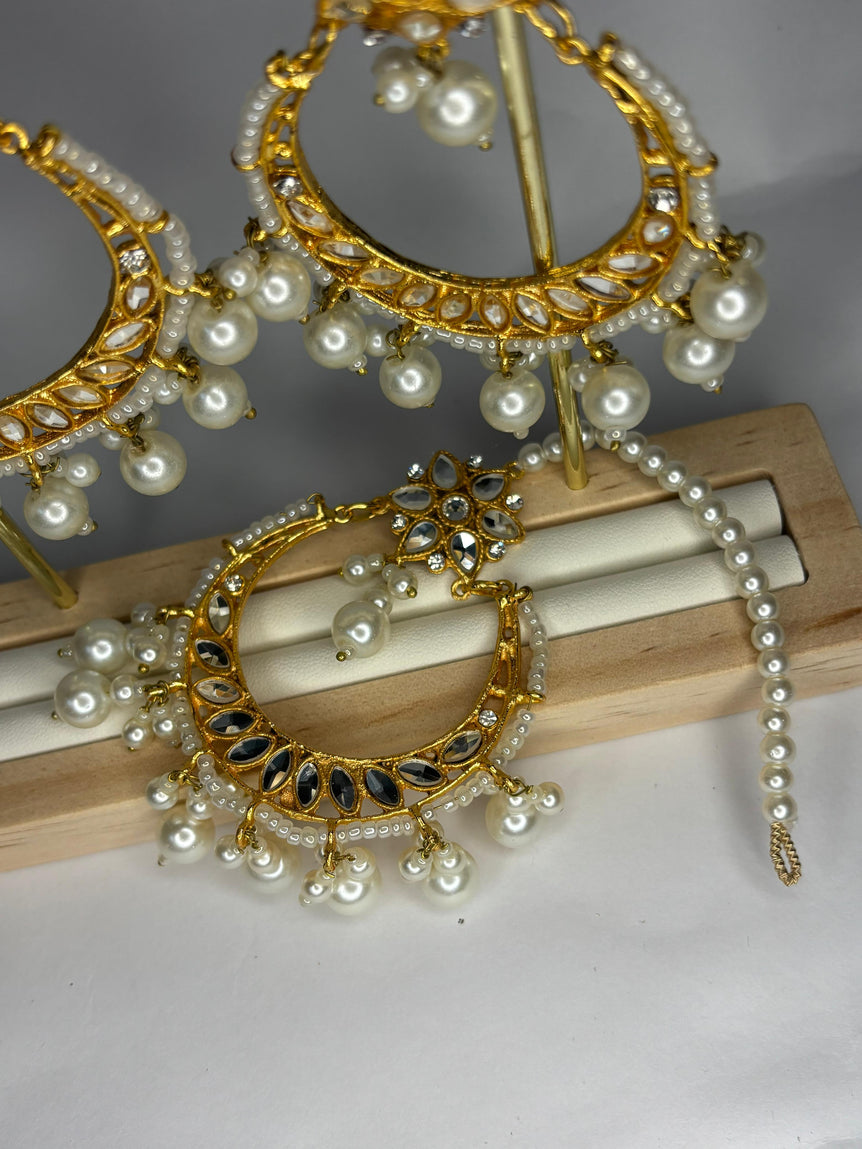 Pearl Chand Jhumkay With Mattha Patti