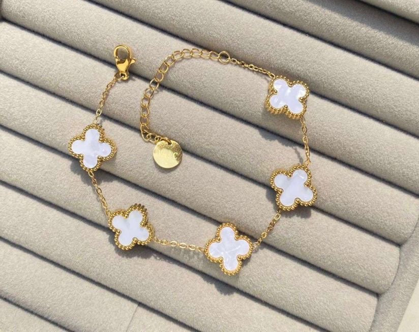 Clover White & Golden Bracelet