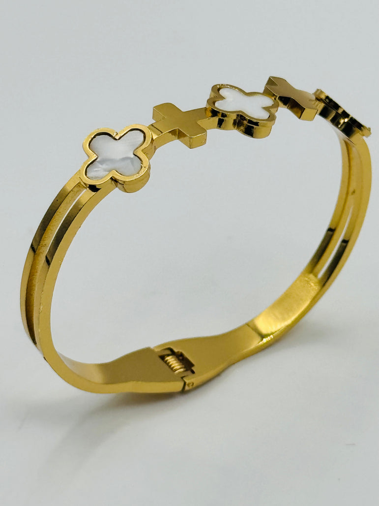 Clover Golden & White Handcuff