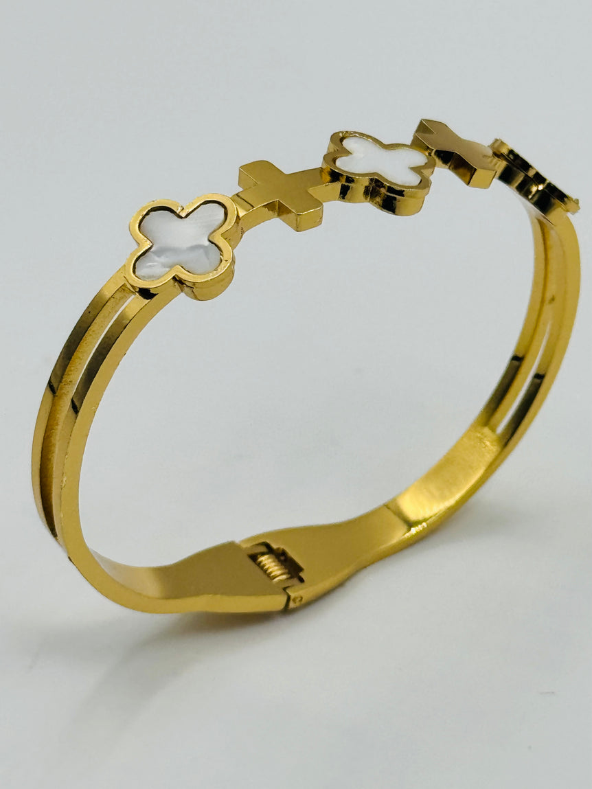 Clover Golden & White Handcuff