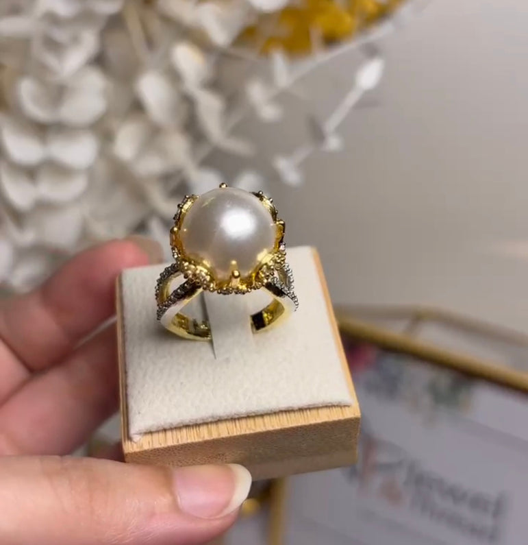 Royal Gem Ring
