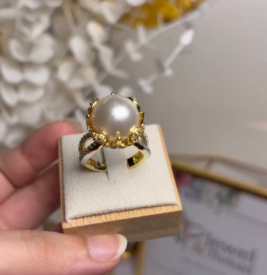 Royal Gem Ring