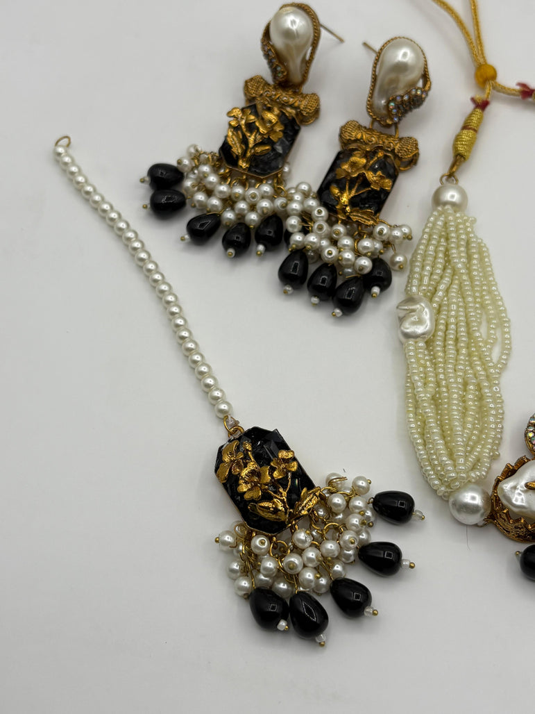 Midnight Pearl Turkish Set