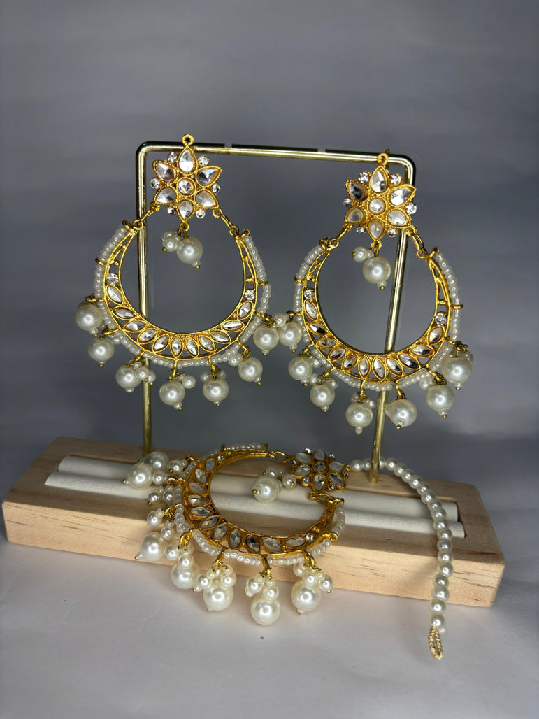 Pearl Chand Jhumkay With Mattha Patti