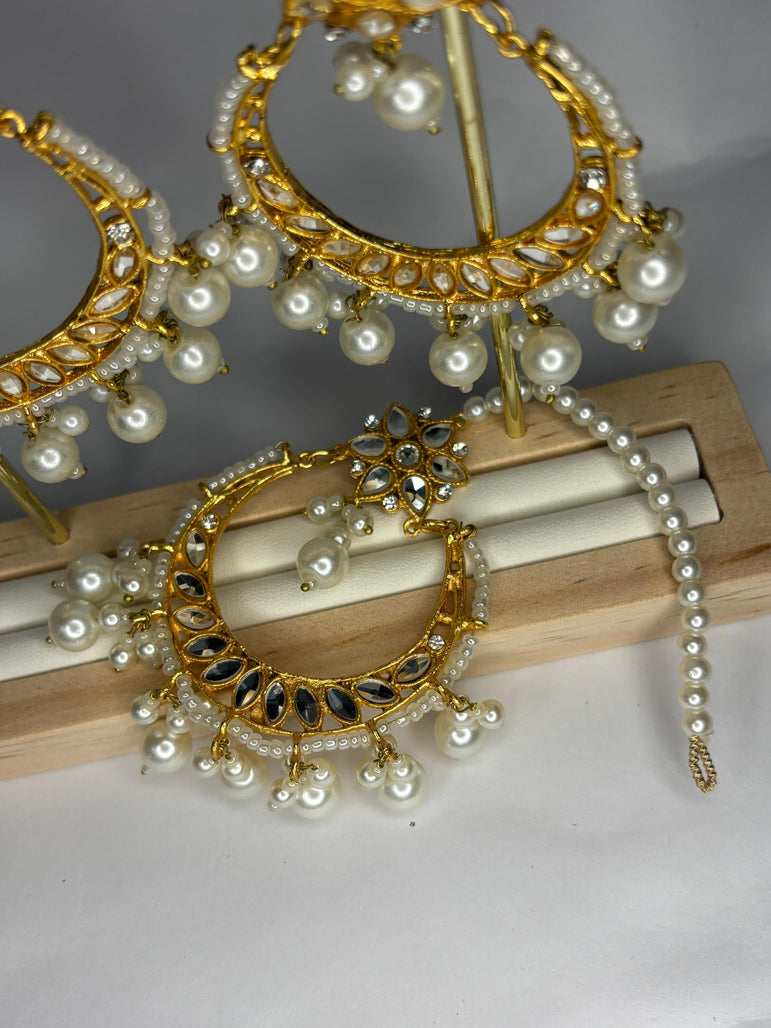 Pearl Chand Jhumkay With Mattha Patti