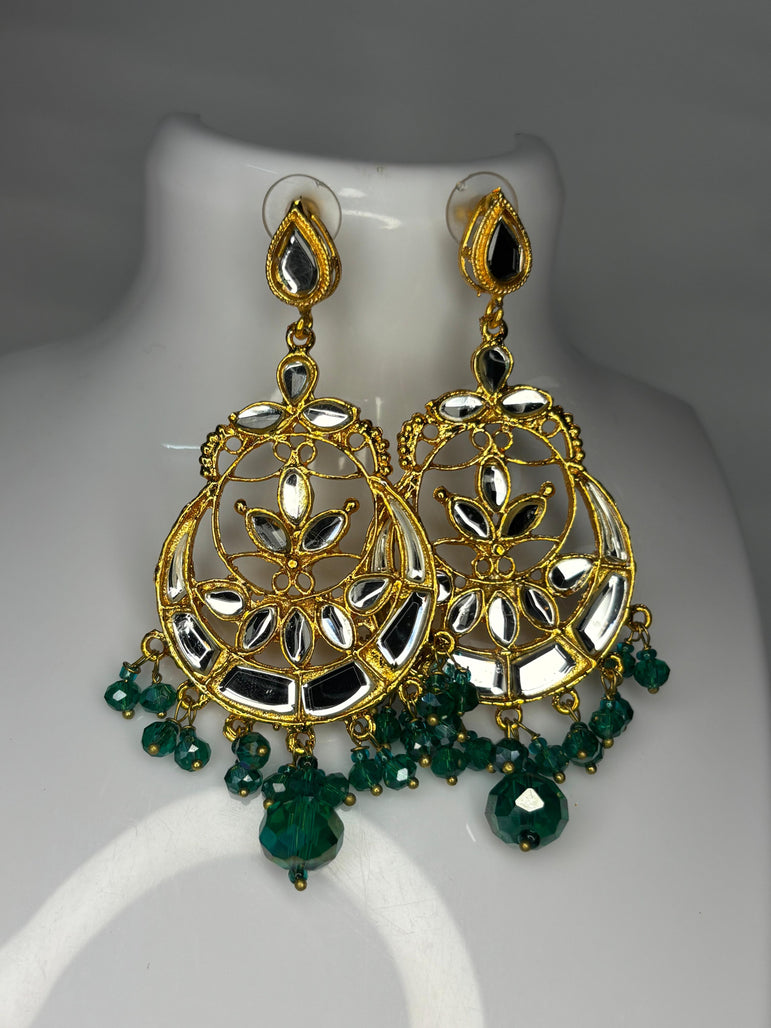 Kundun sheesh jhumkay