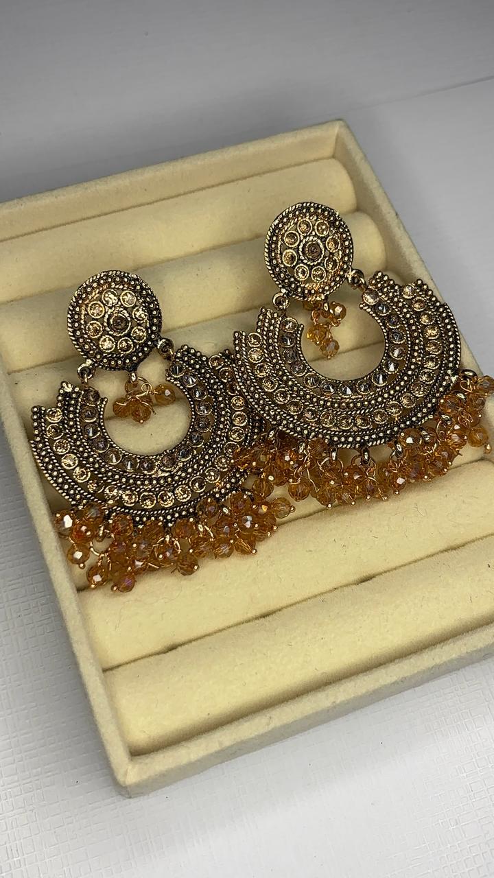 Moonlit Pearl Chandbalis