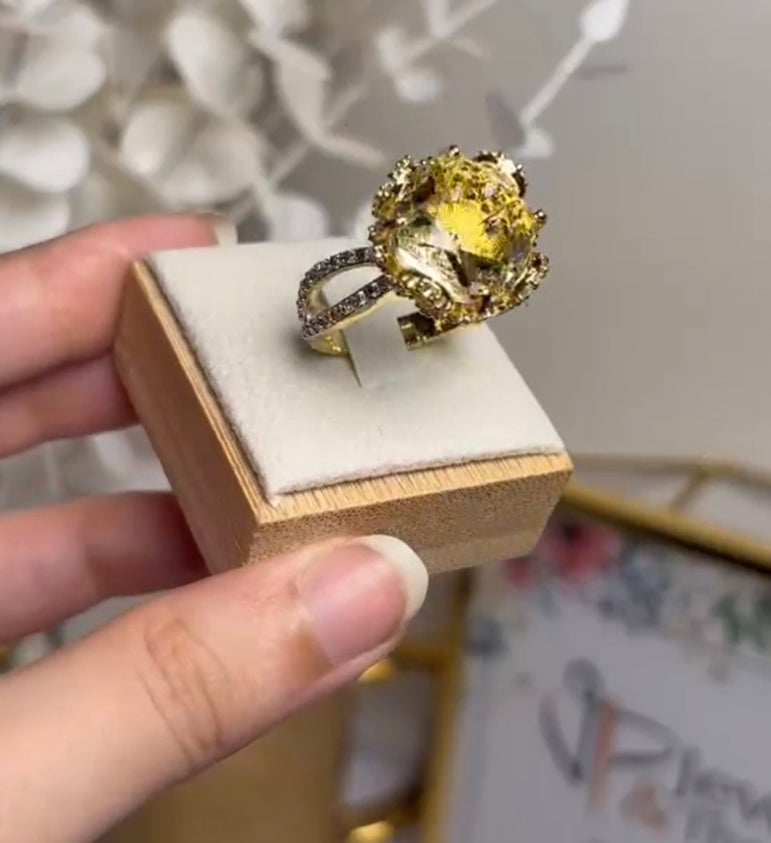 Royal Gem Ring